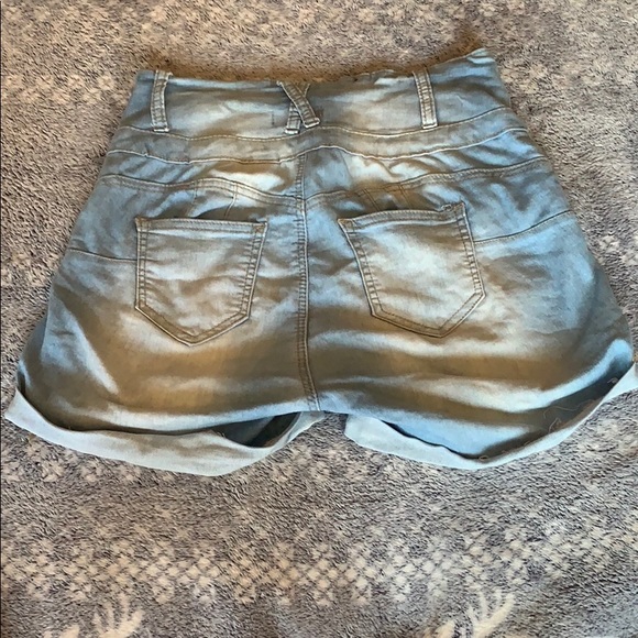 Shorts - Picture 2 of 2